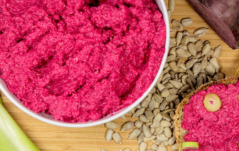 praebio-brot-mit-rote-bete-aufstrich-rezept