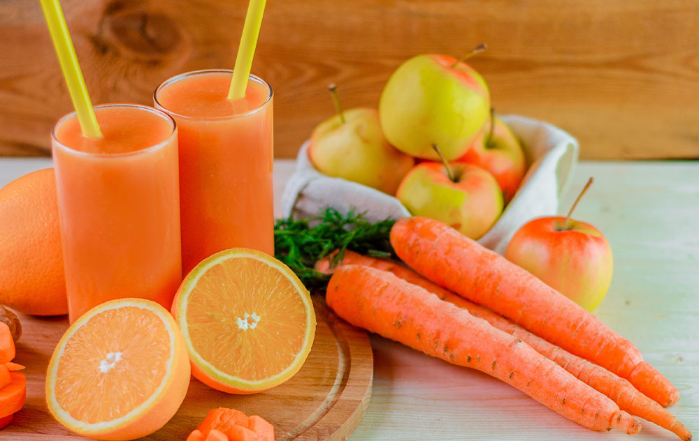 Der Möhren-Apfel-Orangen-Zitronensaft - Zellschutz-Mix